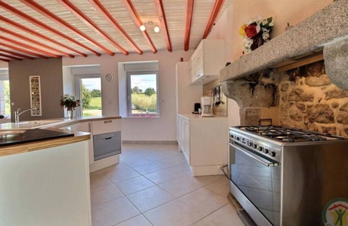 Saint-Georges-de-Reintembault House | Country cottage La Vieille Mazure
