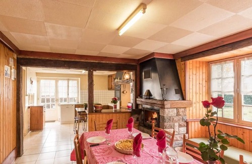 Ternuay-Melay-et-Saint-Hilaire Cottage | Rustic house for 5 with fireplace and garden