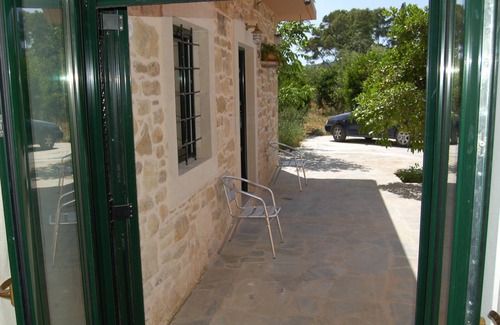 Faneromeni Apartment | Francois Apartment is a cozy apartment in a traditional Cretan village