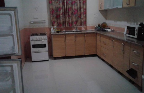 Old-Yundum Villa | Frank & Haddy Paradise + Back-up System + Cell WiFi Internet + Neighbor's pool