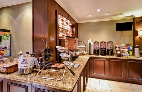 Middleton Condo | Free Breakfast. Pool and Hot Tub. Downtown Location. Your Next Trip!