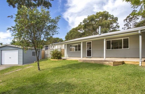 Lake Tabourie House | Free night on us this winter at Tabourie Gem