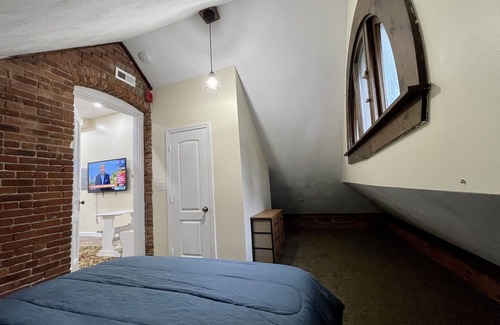 Pawtucket Apartment | FREE PARKING NEW LOFT! 3Bedroom Near I95 Fast Internet