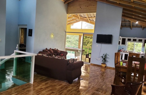 Jarabacoa Villa | Free pickup from the airport. STI