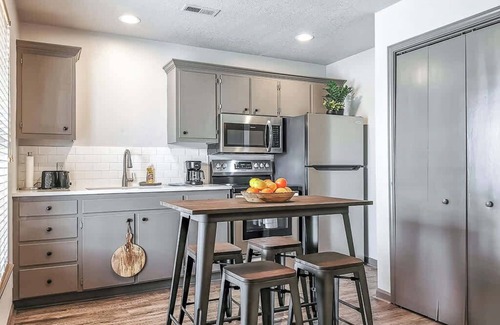 La Cygne Cabin | Freestanding 2 Bedroom Cabin