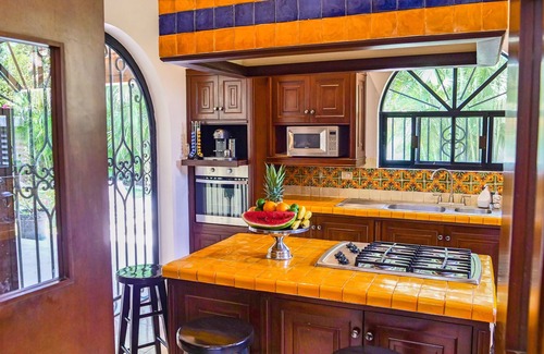 Merida Municipality Villa | French-Colonial Villa,Close to Paseo Montejo, Hotels and Restaurants!