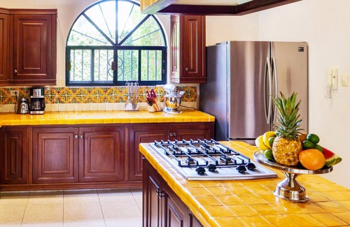 Merida Municipality Villa | French-Colonial Villa,Close to Paseo Montejo, Hotels and Restaurants!