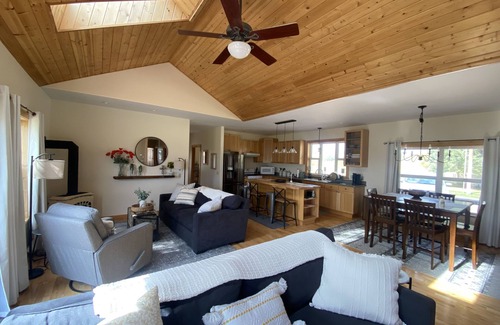 McAllister House | Fresh Modern Country Farmhouse!