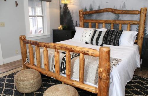 Twin Mountain House | Freshly Updated The Mountain Cottages #1