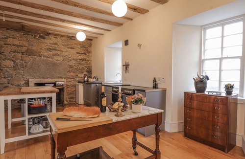 North Watten Cottage | FRESWICK CASTLE, pet friendly, with open fire in John O Groats