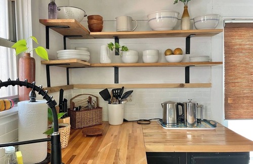 Holly House | Frida House . Sweet Location. Free Bikes