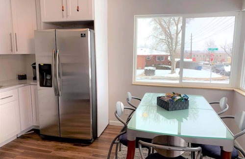 Berkley House | Friendly & Cozy Two Bedroom Denver/Red Rocks