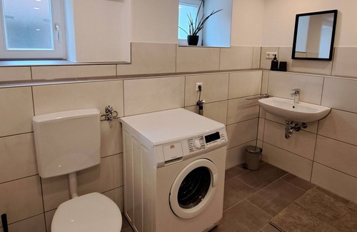Gemarkung Daugendorf Apartment | Frisch Renovierte Ferienwohnung mit Altbaucharme in Altem Bauernhaus