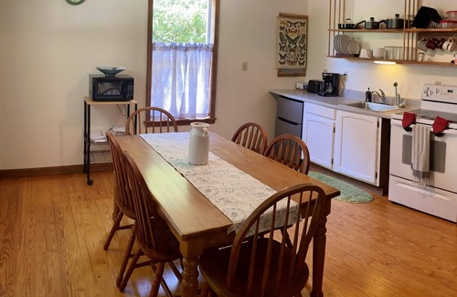 Hot Springs Cottage | Frog Holler Cottage