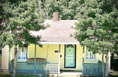 Hot Springs Cottage | Frog Holler Cottage