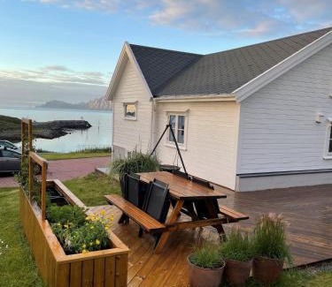 Straumsjoen House | Frugga Feriehus og leilighet