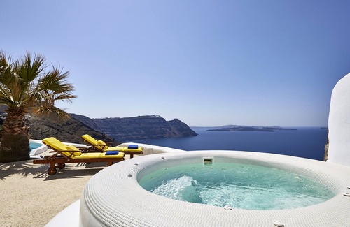 Imerovigli Villa | Ftelari Villa | Entire Private Property with Pool and Outdoor Whirlpool