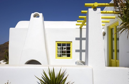Imerovigli Villa | Ftelari Villa | Entire Private Property with Pool and Outdoor Whirlpool