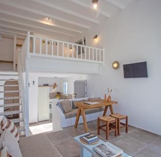 Ftelia Apartment | Ftelia Blue Escape