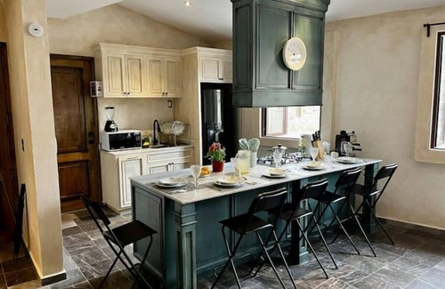 San Miguel Xoxtla Apartment | Full Apartment in the hearth of Val'quirico, 2-8 guest.