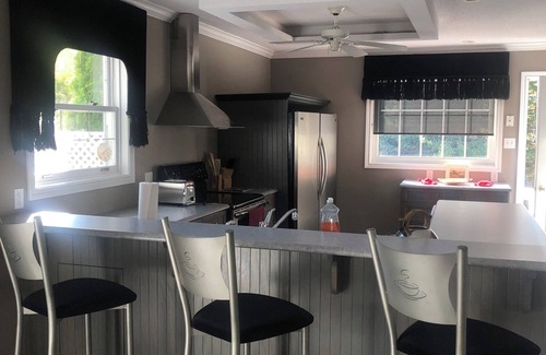 Cape Breton Regional Municipality House | Full Guesthouse near Lake and Mountain