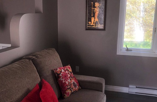 Cape Breton Regional Municipality House | Full Guesthouse near Lake and Mountain