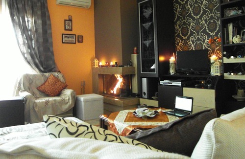 Nea Michaniona Apartment | Full Lux Coastal apt 30 mins from Thes/niki, 67 m2, WiFi,Satellite