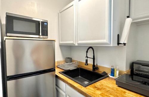 Central Oklahoma City House | Full-setup Studio Rainfall Shower & Washer #37a