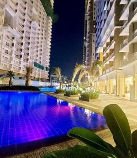 Kapitolyo Apartment | Fully-Airconditioned 2-BR Unit near BGC