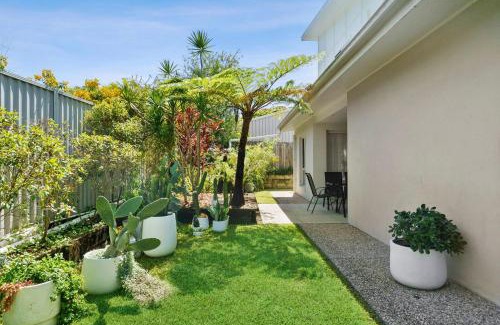 Caloundra House | Fully airconditioned, pet friendly, 5mins to beach