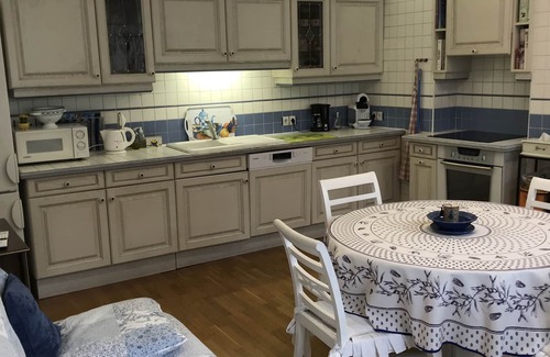 Toulon-sur-Arroux Apartment | fully-equipped apartment for 2 to 8 people