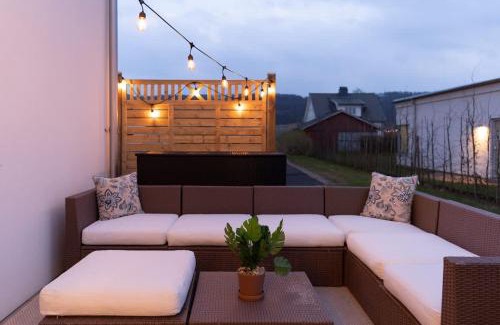Bastad House | Fully Equipped Home in Båstad with Cozy Patio