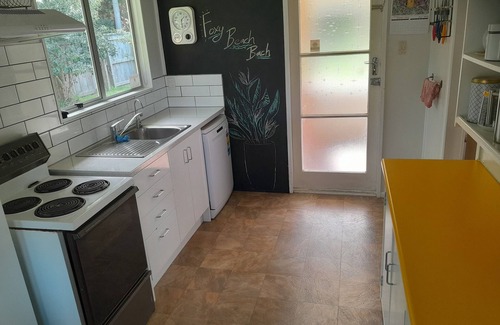 Foxton Beach House | Fully fenced family and pet friendly iconic kiwi bach awaits