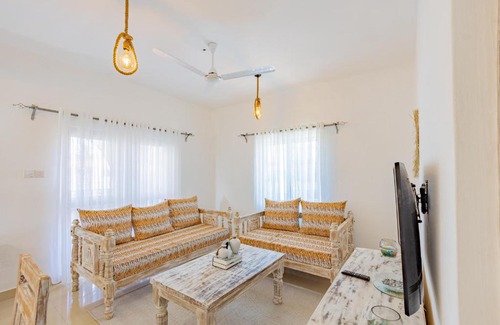 Manyimbo Apartment | Fully Furnished 2 Bedroom Apartment along Diani Beach Road