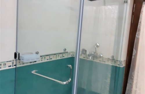 Gomti Nagar Villa | Fully Furnished 2BHK Suite - 2 rooms, lobby, kitchen, 2 bathrooms, Garden