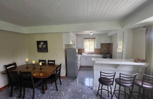 Barroui House | Fully furnished 3BR home in Sylvania with Wi-Fi, AC, kitchen & serene views.