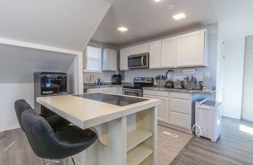 Bellefonte House | Fully Furnished Private Apartment + 1 Bed/1 Bath + Amenities included
