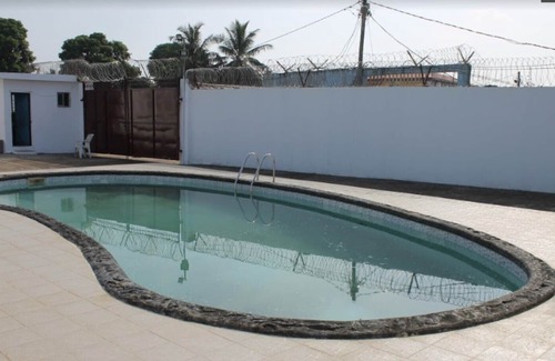 Monrovia House | Fully Furnished & Serviced 1Bed apartment Sixteen