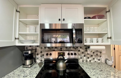 Royal Palm Bay Condo | Fully Remodeled stylish 3/2 condo, close to the parks