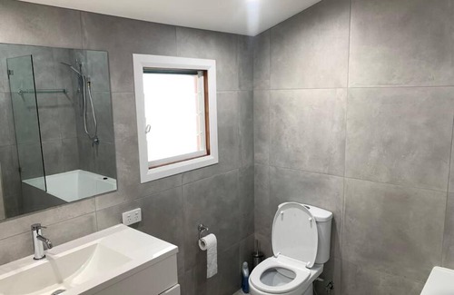 Belmont House | Fully Renovated 3 Bedroom House
