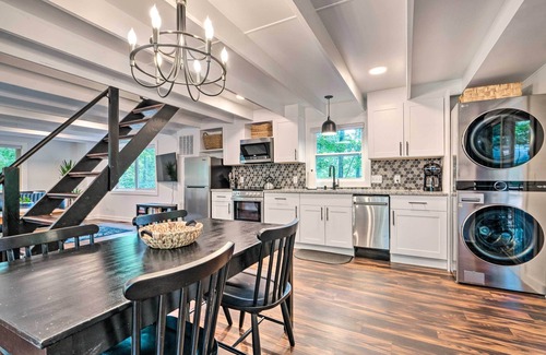 Broadway Cabin | Fully Renovated Broadway Cabin w/Private Hot Tub!
