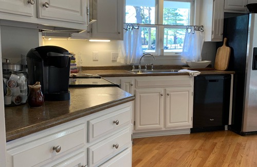 Saint Andrews House | Fully renovated campus home.