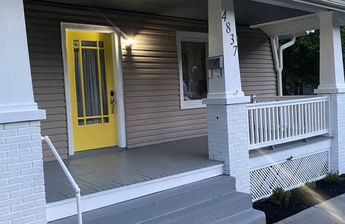 Cincinnati House | Fully restored, hardwood floors, Near Lunken airport and Downtown Cincinnati