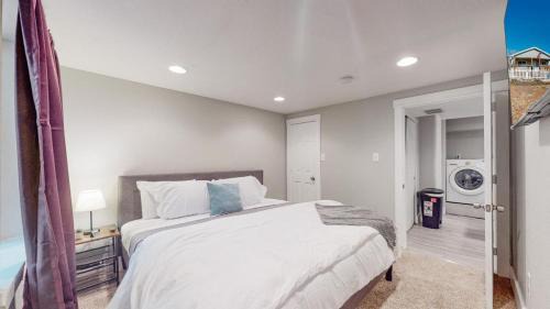 Berkley House | Fun and Affordable Dual Bedroom Lower Unit in Vibrant Denver