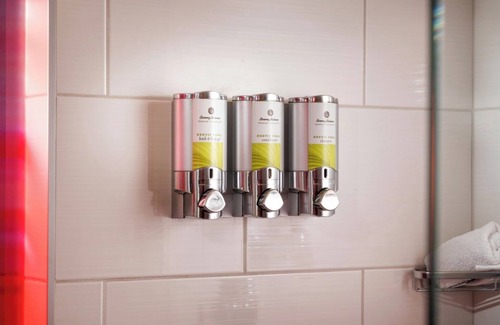 Belltown Hotel | Fun and Funky Room w/Tub Near Seattle Waterfront & Space Needle, Pets Welcome!