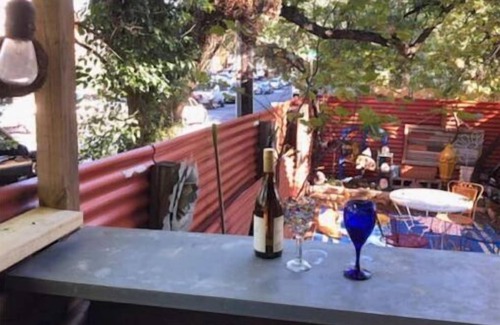 Bouldin House | Fun House in SOCO - Austin Original - Pet Friendly, Huge Primary Bed/Bath!