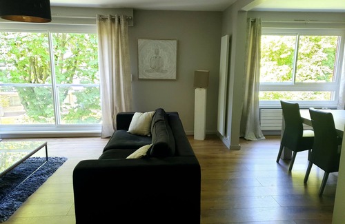Saint-Maurice Pellevoisin Apartment | Furnished 3-bedroom apartment Lille Tram St Maur + garage