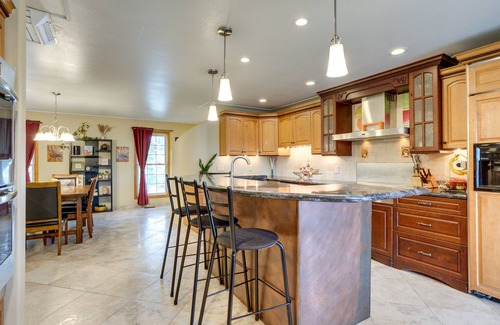 Thornton House | Furnished Deck + Fire Pit: Thornton Family Retreat