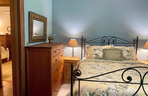 Town of Clermont House | Furnished monthly rental, near Rhinebeck & BARD - A "Modern Country Classic"