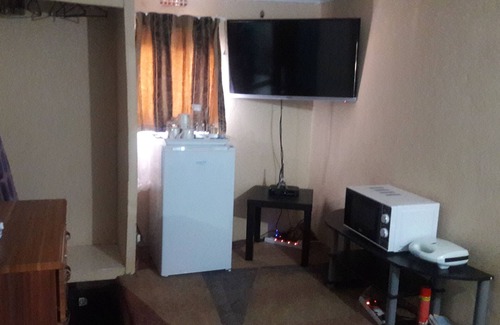 Lusaka Apartment | Furnished Self-Catering Guest Wing